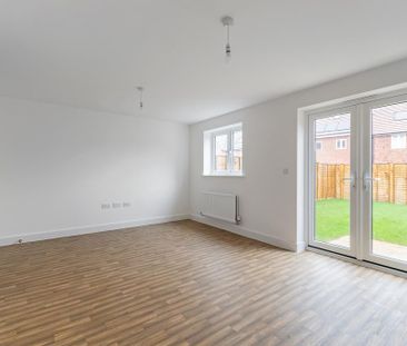 3 bedroom end of terrace house to rent - Photo 5