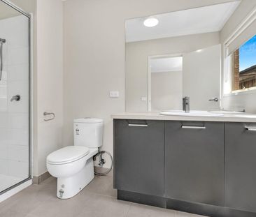 Modern Family Living in Sought-After Fraser Rise - Photo 6