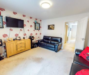 1 bedroom in a house share to rent - Photo 4