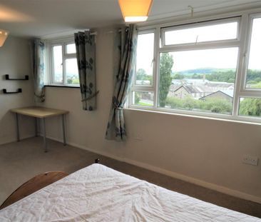 2 bedroom maisonette to rent - Photo 1