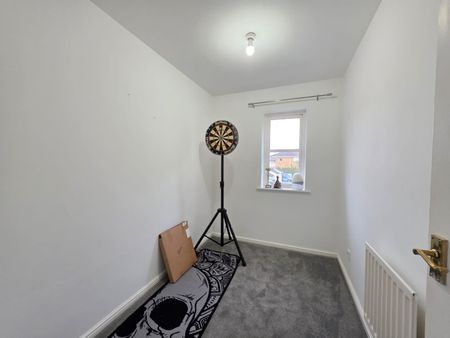 3 Bed Semi - Photo 3