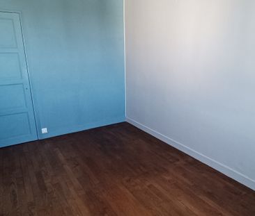 Location Appartement 3 pièces 68m² - Photo 2