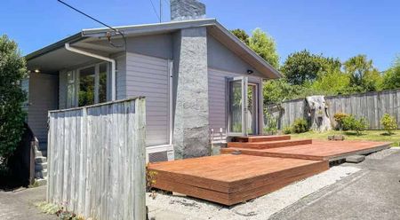 Cozy Home in Beach Haven - Photo 4