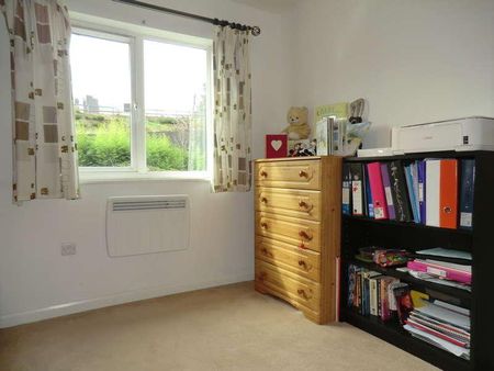 Monea Hall, Conisbrough Keep, City Centre, CV1 - Photo 3