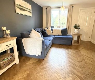 3 bedroom detached house to rent - Photo 2