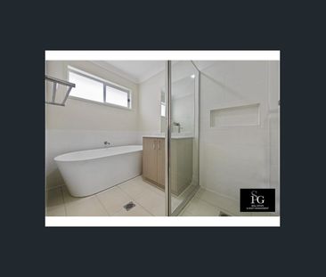 NEAR NEW 4 BEDROOM MODERN FAMILY HOME - Photo 1