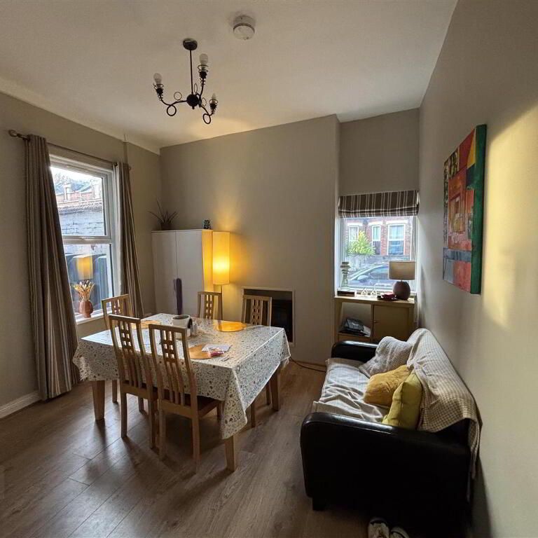 37 Haywood Avenue, Ormeau Road, Belfast, BT7 3EU - Photo 1