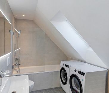 Exclusive newly built apartment in the attic with private roof terr... - Photo 4