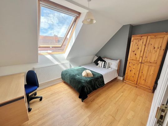 RECENTLY REDUCED! 6 Bedrooms, 21 St George’s Road – Student Accommodation Coventry - Photo 1