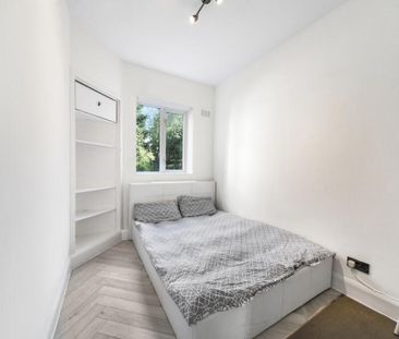 1 Bed Flat, Brine House, E3 - Photo 4