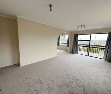 Lovely 3 bedroom Family Home in Massey - Photo 1