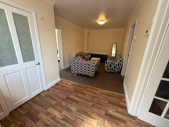 Harrison Road, SO17 - Photo 1