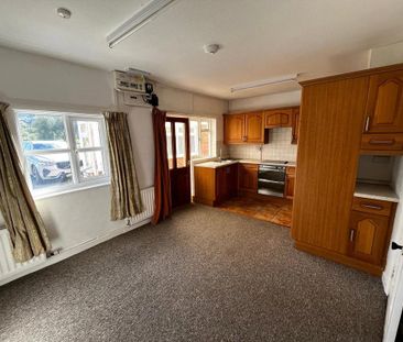 3 bedroom detached house to rent - Photo 3