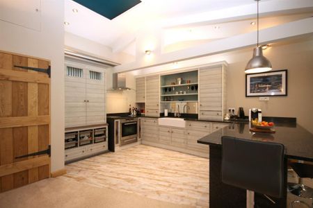 3 bedroom barn conversion to rent - Photo 3