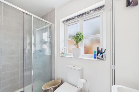 3 bedroom House in Dragonfly Chase, Sandhurst - Photo 3