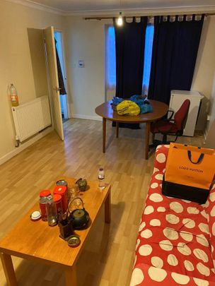 4 bedroom terraced house to rent - Photo 1