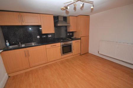 1 bedroom flat to rent - Photo 4