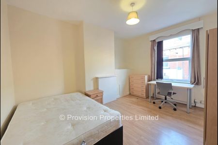 4 Bedroom Student Houses - Photo 2