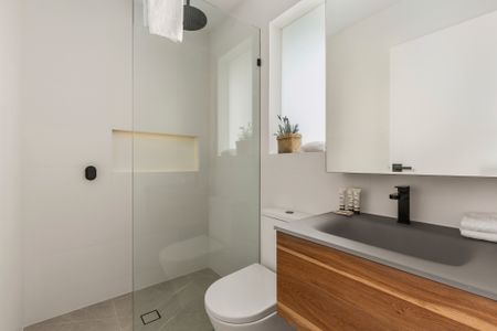 94 Manton Road, Clayton VIC 3168 - House For Rent | Domain - Photo 2