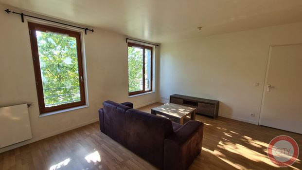 T2 Bordeaux GARE SAINT JEAN - Photo 1