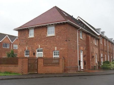 Frythe Close, Kenilworth - - Photo 2