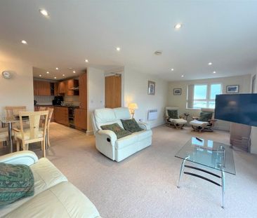 3 bedroom apartment to rent - Photo 2