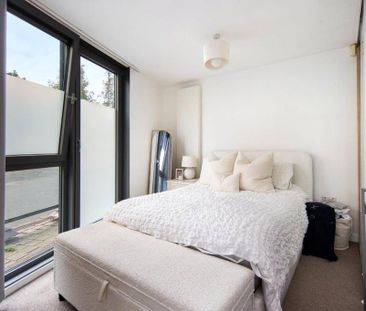 Studio to rent - Photo 6