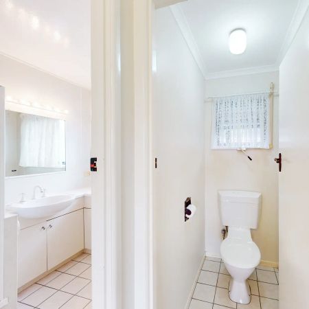 Dual Living - Loads of Storage - Great Location - Photo 2