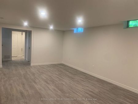 For Lease - 371 Selby Crescent, Newmarket, Ontario - Photo 5