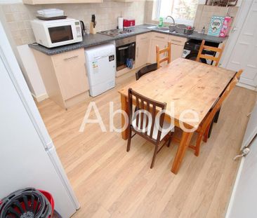 6 bedroom house to rent - Photo 4