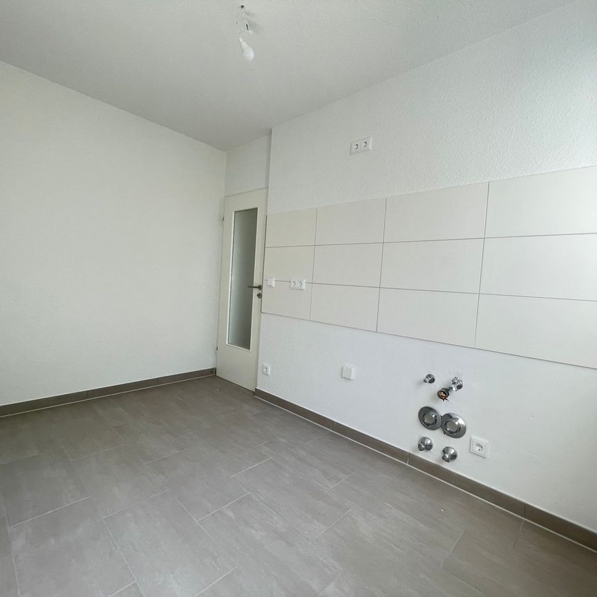 *Balkonwohnung*Erstbezug nach Sanierung*Broich* - Foto 1