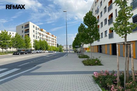Pronájem bytu 2+kk v osobním vlastnictví 54 m², Praha 10 - Uhříněves - Photo 3