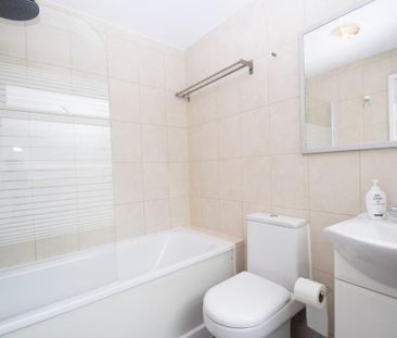 2 bedroom terraced house to rent - Photo 6