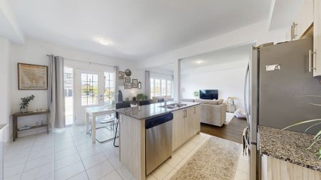 For Lease - 5 Harvest Crescent, Barrie, Ontario - Photo 5