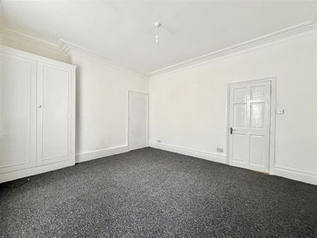 4 bedroom house to rent - Photo 3