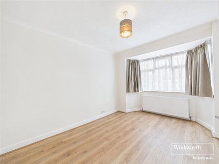 3 bedroom end of terrace house to rent - Photo 3