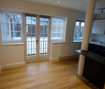 1 bedroom flat to rent - Photo 2
