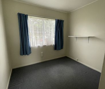 Levin - 3 Bedrooms - Photo 3