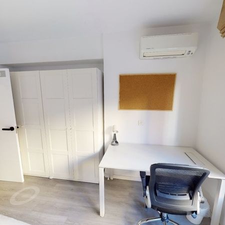 madrid, Community of Madrid 28020 - Photo 4