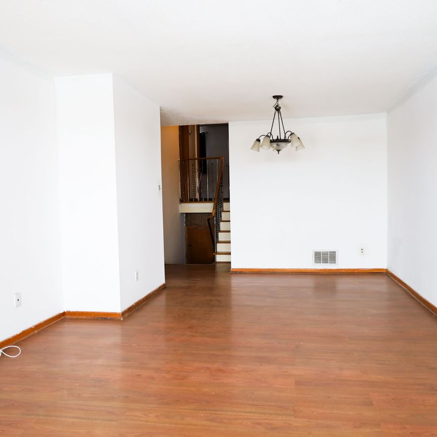 For Lease - 35 Jellicoe Crescent Unit# Upper, Brampton, Ontario - Photo 1