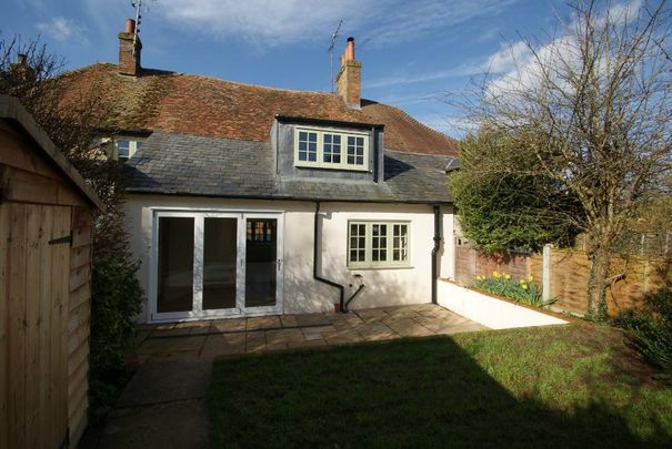 2 bedroom terraced house to rent - Photo 1