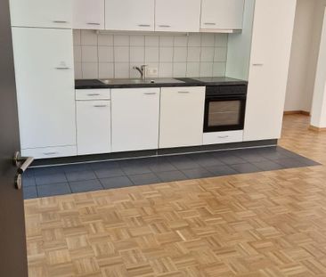 Appartement de 5 pièces au 1er étage Parking obligatoire de CHF 175.00 - Photo 3