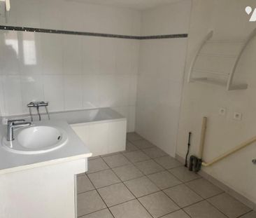 Templemars, rue Jean Jaures, Apt T3 54M2, stationnement, 732€ - Photo 4