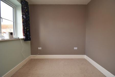 Springfield Drive, Lofthouse, Wakefield - Photo 2