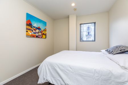 421 Queen Street – 6 - Photo 3