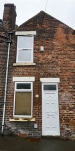 2 bedroom terraced house to rent - Photo 3