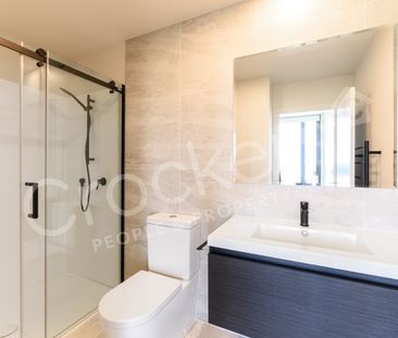 Modern 2 Bedrooms and 2 Baths + Car park - Photo 4