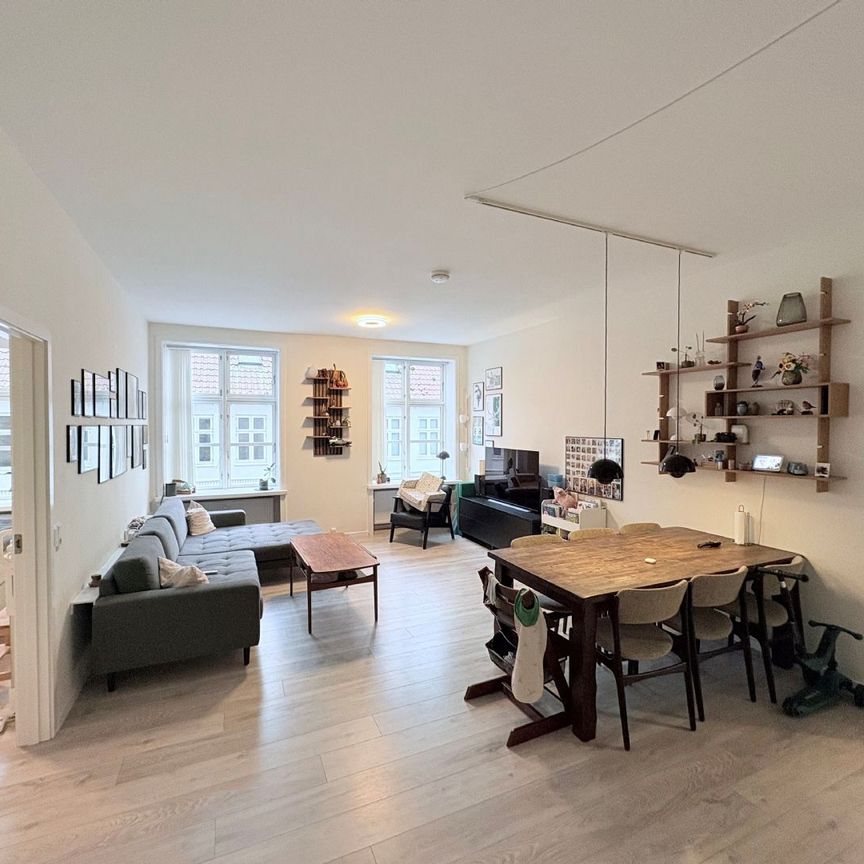 Stor og centralt beliggende 3-værelses lejlighed ved Nørresundby torv - Photo 1