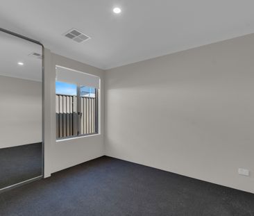 Newly Built Four Bedroom Home in Baldivis - Photo 2