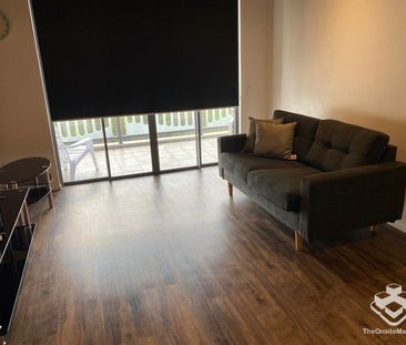 Unfurnished 1Bed 1Bath & 1Car - Photo 1